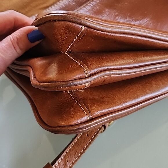 Patricia Nash Shoulder Bag - Picture 10 of 12